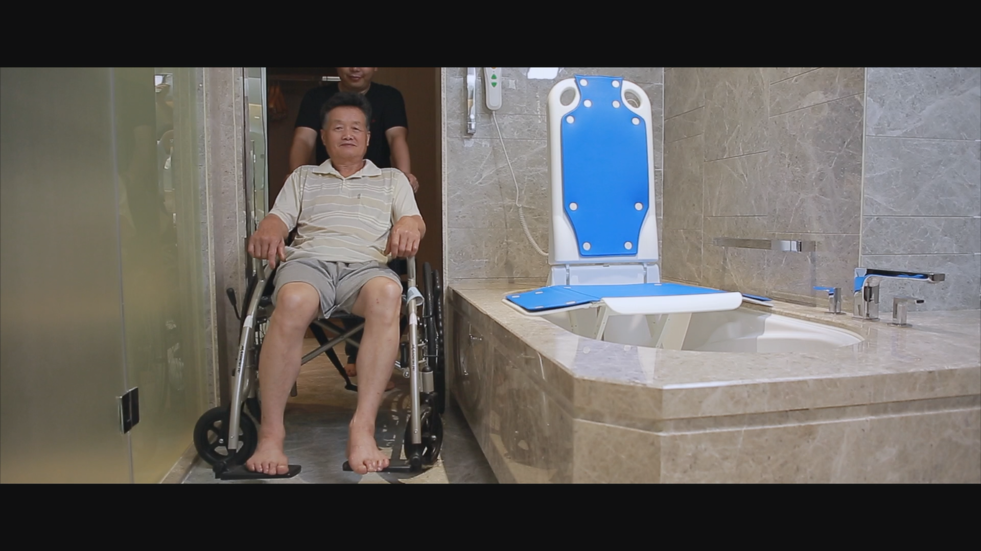 洗澡椅视频封面-2.png
